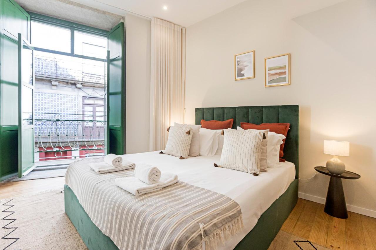 Brand New 4Br W/ 200Yrs Of History In Central Porto By Lovelystay Ngoại thất bức ảnh